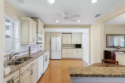 3262 Brockton Lane #608, Sarasota, FL 34239 - Photo 18