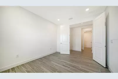 2440 Star Apple Way, Sarasota, FL 34240 - Photo 30