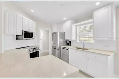 5868 Helicon Place, Sarasota, FL 34238 - Photo 4