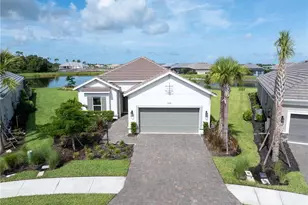 10394 Morning Mist Ln, Sarasota, FL 34241 - Photo 2