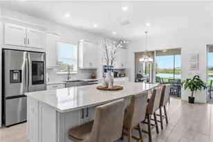 10394 Morning Mist Ln, Sarasota, FL 34241 - Photo 8