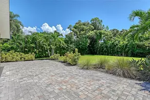305 Hills Rd, Nokomis, FL 34275 - Photo 32
