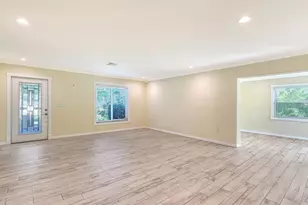 305 Hills Rd, Nokomis, FL 34275 - Photo 10