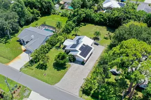 305 Hills Rd, Nokomis, FL 34275 - Photo 6