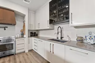 5307 Avenida Del Mare, Sarasota, FL 34242 - Photo 4