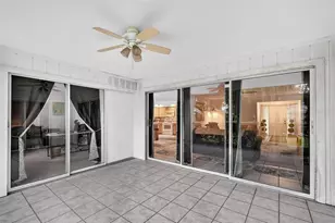 7283 Eleanor Cir, Sarasota, FL 34243 - Photo 32