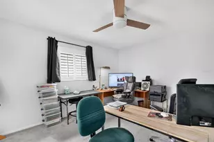 7283 Eleanor Cir, Sarasota, FL 34243 - Photo 28