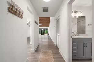 7623 4th Ave W, Bradenton, FL 34209 - Photo 4