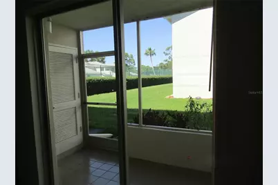 7304 W Country Club Drive N #115, Sarasota, FL 34243 - Photo 8