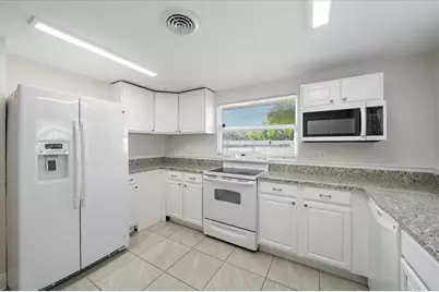 2535 Bee Ridge Road, Sarasota, FL 34239 - Photo 10