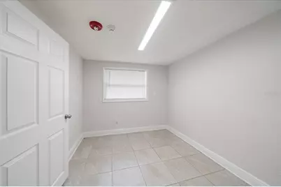 2535 Bee Ridge Road, Sarasota, FL 34239 - Photo 8