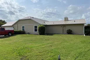 5828 Sandy Pointe Dr, Sarasota, FL 34233 - Photo 52