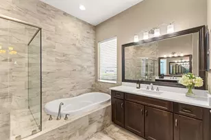 12014 Perennial Pl, Lakewood Ranch, FL 34211 - Photo 38