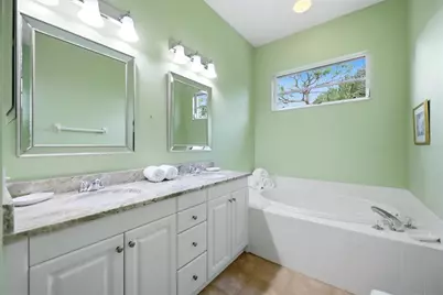 9413 Forest Hills Circle, Sarasota, FL 34238 - Photo 26