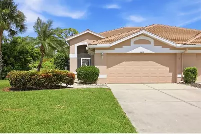 9413 Forest Hills Circle, Sarasota, FL 34238 - Photo 2