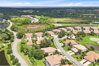 9413 Forest Hills Circle, Sarasota, FL 34238 - Photo 38