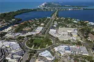 5581 Rosehill Rd, Sarasota, FL 34233 - Photo 22