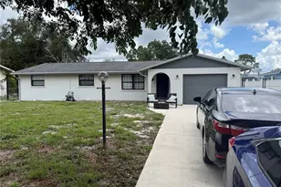 4039 Velarde Ln, Sarasota, FL 34235 - Photo 2