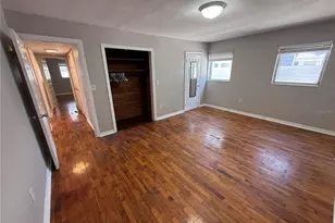 937 15th St W, Bradenton, FL 34205 - Photo 8