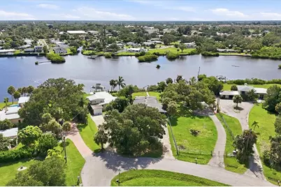 114 Magnolia Avenue, Nokomis, FL 34275 - Photo 4