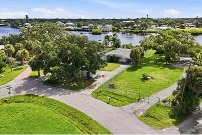 114 Magnolia Avenue, Nokomis, FL 34275 - Photo 1