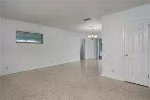1225 Casabella Dr, Bradenton, FL 34209 - Photo 10