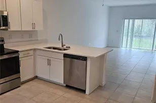 8520 Daybreak St, Sarasota, FL 34241 - Photo 1