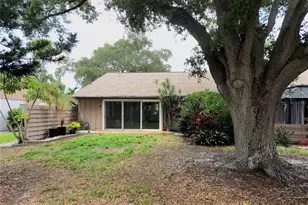5699 Westwind Ln, Sarasota, FL 34231 - Photo 14