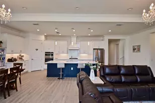 437 Alberata Wy, Nokomis, FL 34275 - Photo 6