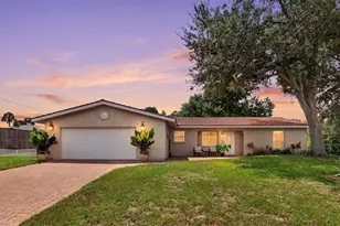 3138 Homasassa Rd, Sarasota, FL 34239 - Photo 1