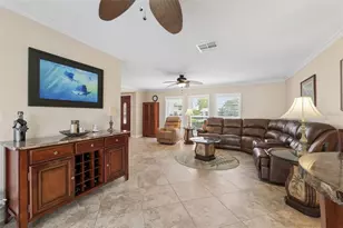 5860 Leeland St S, Saint Petersburg, FL 33715 - Photo 6