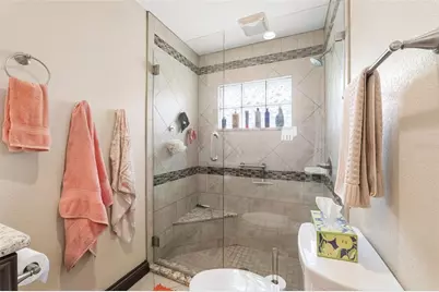 5860 Leeland Street S, Saint Petersburg, FL 33715 - Photo 18