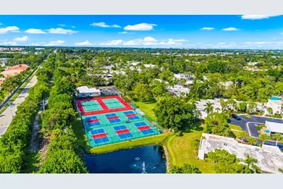 519 Lakeside Drive #519, Bradenton, FL 34210 - Photo 32