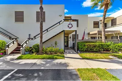 519 Lakeside Drive #519, Bradenton, FL 34210 - Photo 2