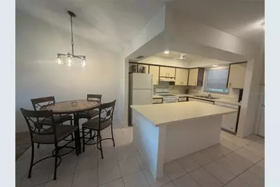 929 Capri Isles Boulevard #22, Venice, FL 34292 - Photo 10