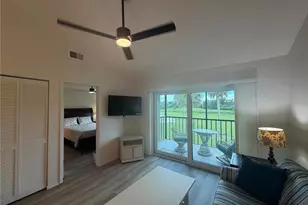 929 Capri Isles Blvd, Venice, FL 34292 - Photo 16