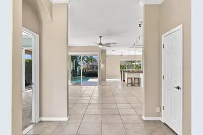 4727 Spinnaker Drive, Bradenton, FL 34208 - Photo 10