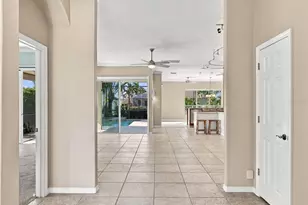 4727 Spinnaker Dr, Bradenton, FL 34208 - Photo 10