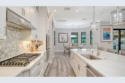 7997 Grande Shores Drive, Lakewood Ranch, FL 34240 - Photo 24