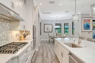 7997 Grande Shores Dr, Lakewood Ranch, FL 34240 - Photo 24