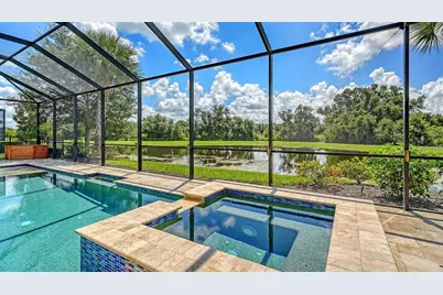 7997 Grande Shores Drive, Lakewood Ranch, FL 34240 - Photo 4