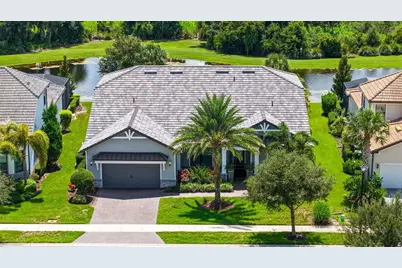 7997 Grande Shores Drive, Lakewood Ranch, FL 34240 - Photo 2