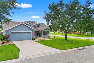 12167 Warwick Cir, Parrish, FL 34219 - Photo 2