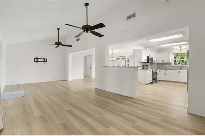 452 50th Street W, Palmetto, FL 34221 - Photo 6