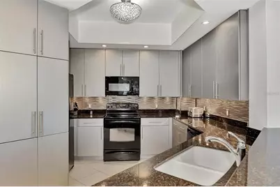 100 Central Avenue #H716, Sarasota, FL 34236 - Photo 10