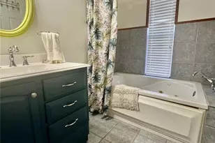 143 S Port Dr, Venice, FL 34285 - Photo 12