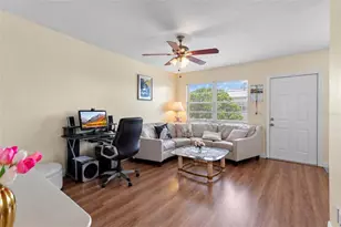 5875 18th St N, Saint Petersburg, FL 33714 - Photo 6