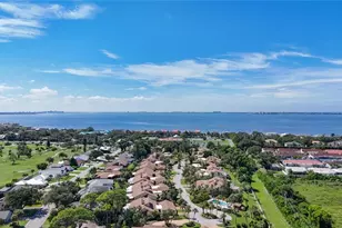 6010 Courtside Dr, Bradenton, FL 34210 - Photo 1