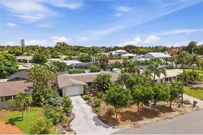 437 Beach Park Boulevard, Venice, FL 34285 - Photo 1