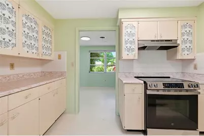 437 Beach Park Boulevard, Venice, FL 34285 - Photo 14